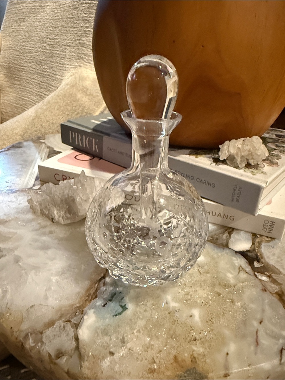Regaska lead Crystal  Round Perfume Bottle with Stopper